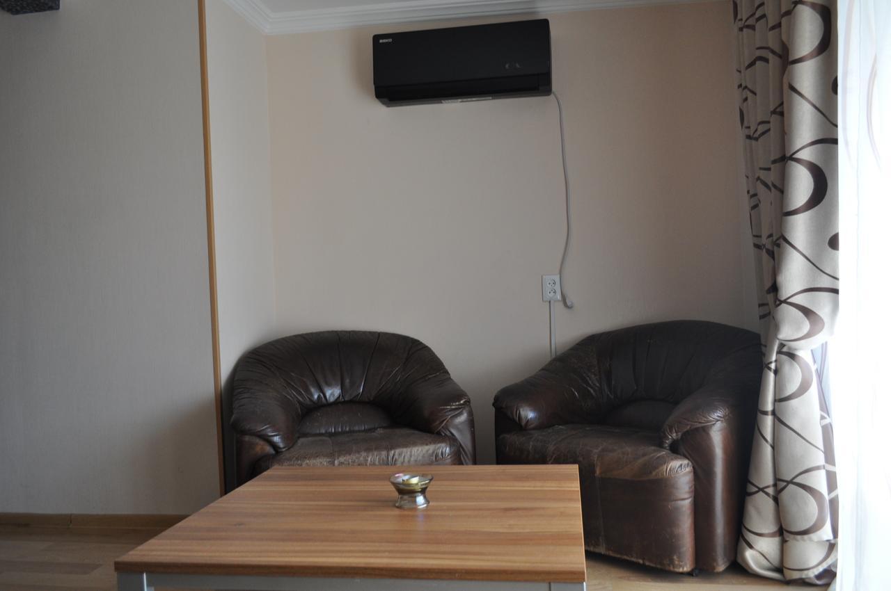 Hotel Your Comfort Tbilissi Extérieur photo
